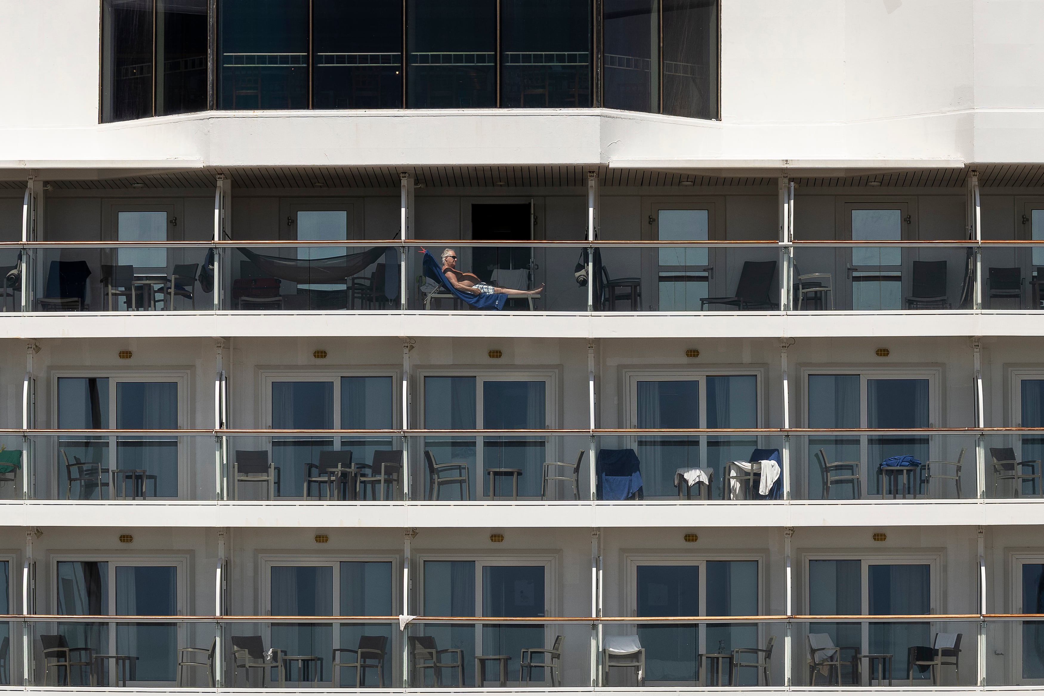 La paradoja de los cruceros: crecimiento récord frente a retos sanitarios y ambientales