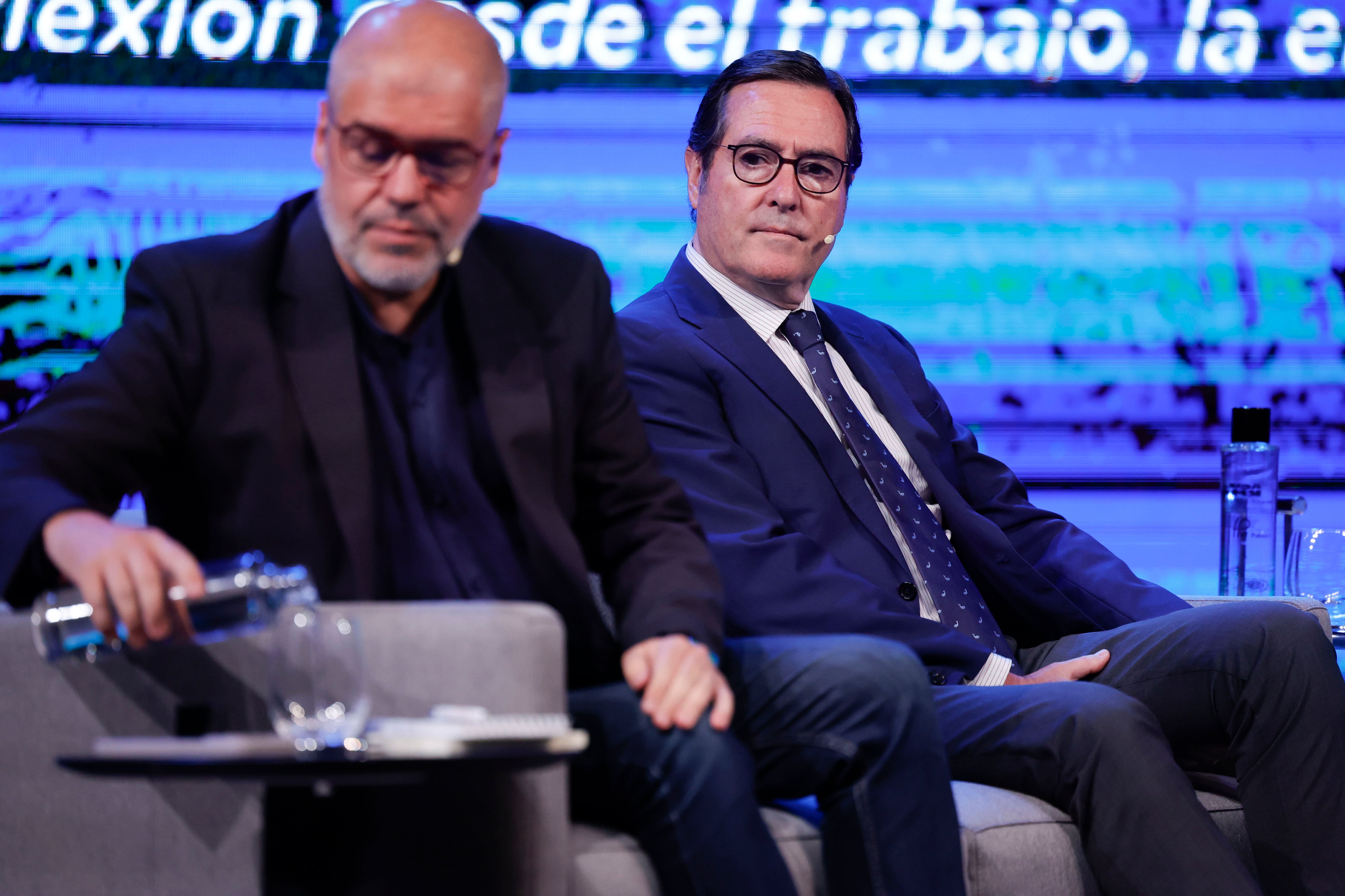 La Inteligencia Artificial y la Ética: Un Llamado a Humanizar la Tecnología